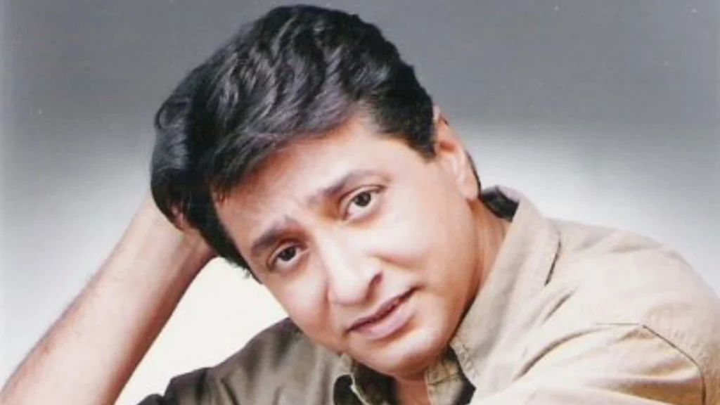vivek lagoo solo - actor